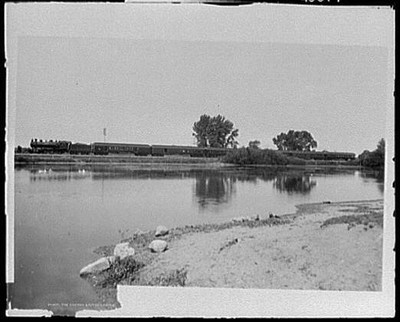 Chicago & Alton Limited,railroads,water bodies,Detroit Publishing Company,1901