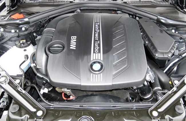 Двигатель 530d. Двигатель n57d30. bmw f10 530d xdrive передняя ступица.