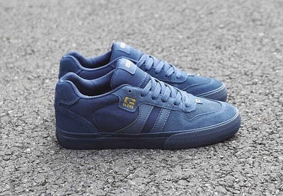Globe mens Encore-2 Skate Shoe US size