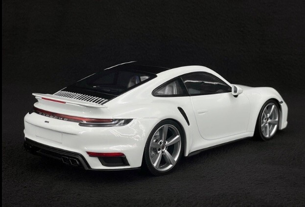 【MINICHAMPS】限定432台Porsche 911 Turbo S MINICHAMPS】限定432台Porsche 911 Turbo S Minichamps 1:43