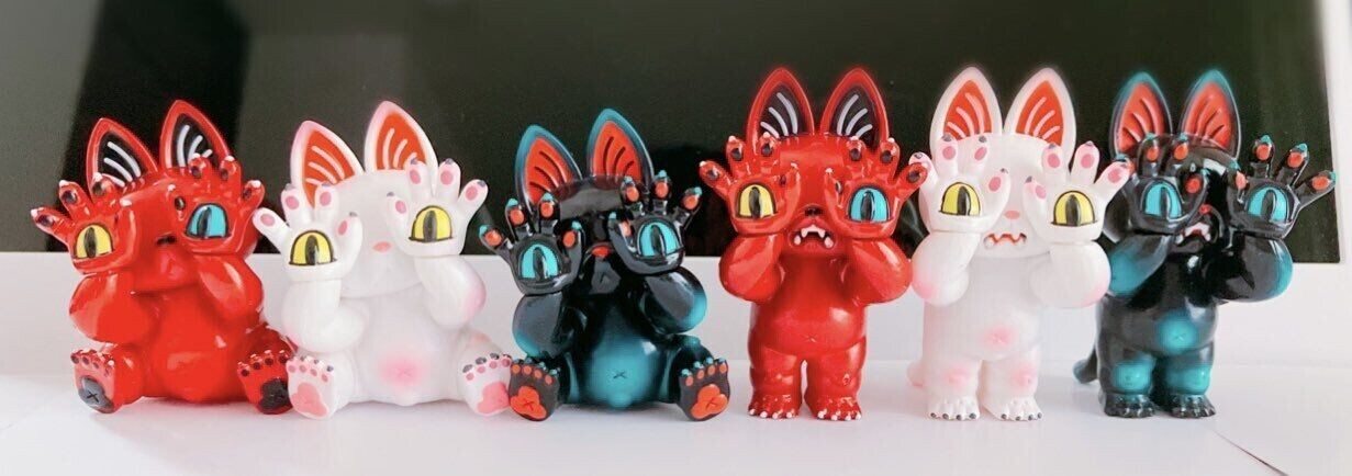 GRAPE BRAIN Ex HELL’S CAT“ONIGIRI” MULTI Hell's Cat Onigiri - Black by Grape Brain — Martian Toys