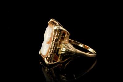 ANTIQUE VICTORIAN LADY CAMEO RECTANGLE SHELL 14K GOLD RING