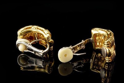 AUTHENTIC ROBERTO COIN 18K YELLOW GOLD ITALY EARRINGS A804-136