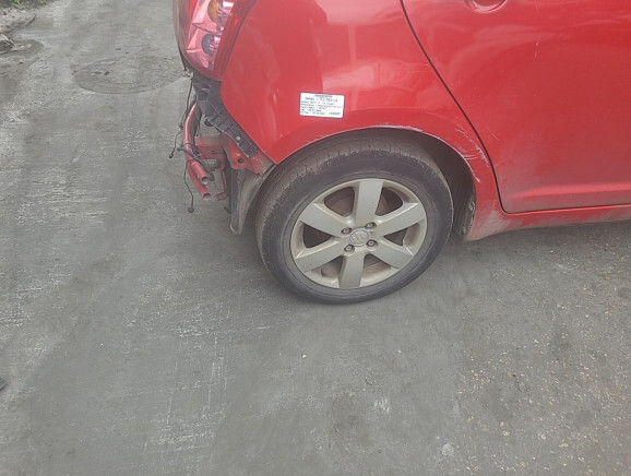 8891062j00blg Plage Arriere - Pour Suzuki Swift 3 - 77444