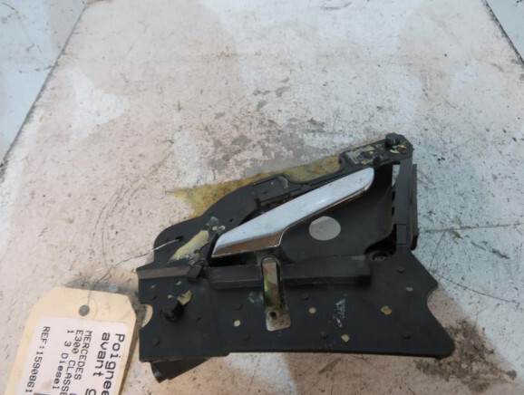 2107660124 PoignÃ©E IntÃ©Rieure Avant Gauche - Pour Mercedes Classe E 210 - 54161