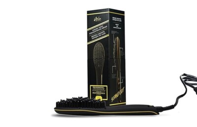 ARIA BEAUTY LUXURY IONIC STRAIGHTENING BRUSH - BRAD NEW & SEALED