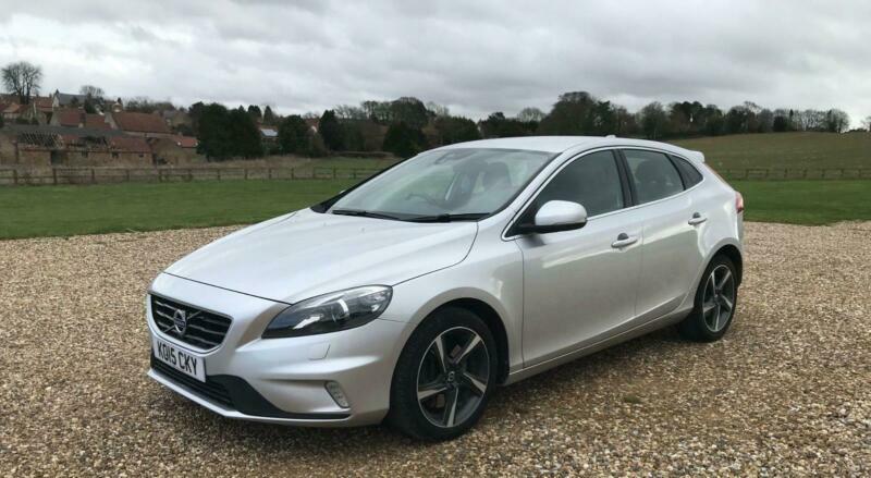 Volvo v40 2015