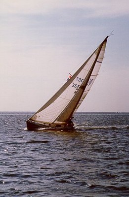 Pearson 30 Sailboat - Excellent, Beautiful!