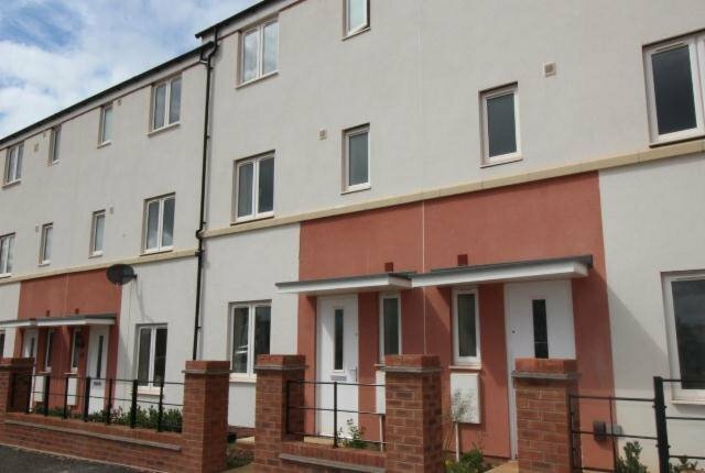 3 Bed Detached House For Sale In Elmside Willand