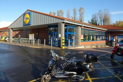 Photo 6x4 Lidl, Torquay A pair of learner scooters outside the Torquay br c2011