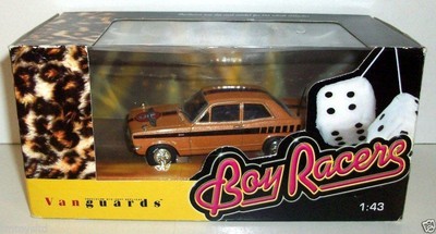 VANGUARDS 1/43 VA08701 VAUXHALL VIVA METALLIC ORANGE