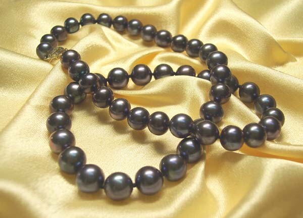 Pre-owned Branded 8-8.5mm Aaa Gem Quality Pearl Necklace 14k Gold 4 Colors Of Pearls In White