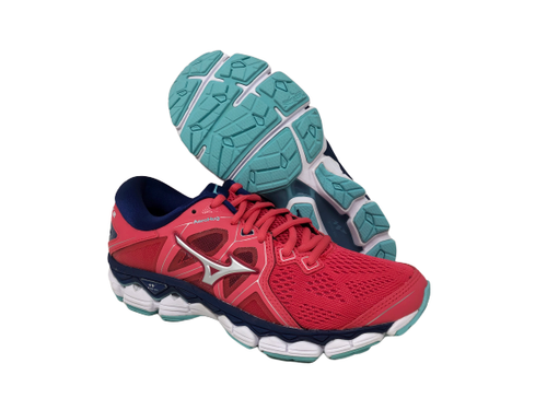 Женские беговые кроссовки Mizuno Wave Sky 2, Teaberry/Blue Depths, 6,5 Б(м) США