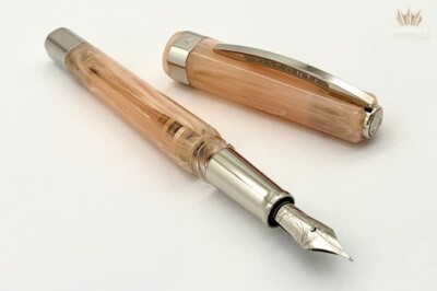 VISCONTI OPERA DEMO CAROUSEL ROSE BLUSH FOUNTAIN PEN MAGNIFICENT AND ELEGANT !!!