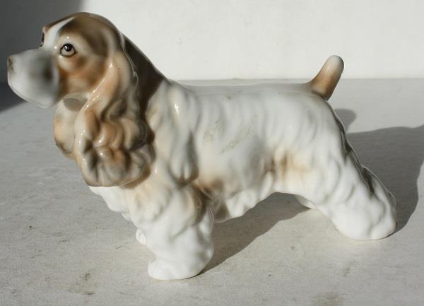Springer Spaniel Dog Figurine White Brown Bone China Porcelain Hand Painted Fig