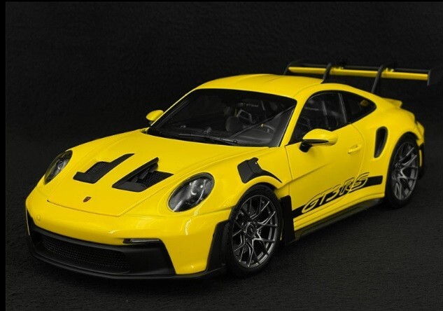 【MINICHAMPS】Porsche911GT3 Touring YELLOW Porsche 911 GT3 Touring Type 992 2022 Racing Yellow 1/18