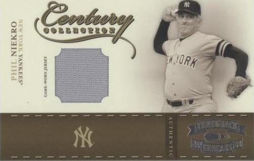 2004 Donruss Throwback Threads - Phil Niekro #CC-68