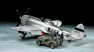 Tamiya 25214 1/48 Model Kit Republic P-47D Thunderbolt BubbleTop w/4x4 Vehicle