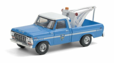 NYPD 1979 Ford Tow Truck Wrecker New York POLICE Dept **** Greenlight Hobby 1:64