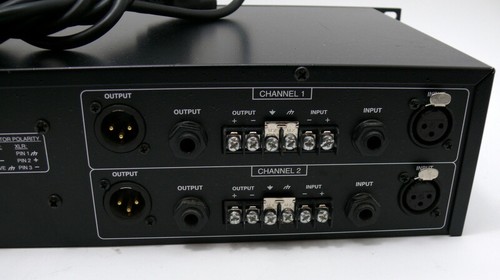 DBX 1215 Graphic Equalizer. Rack mounted.