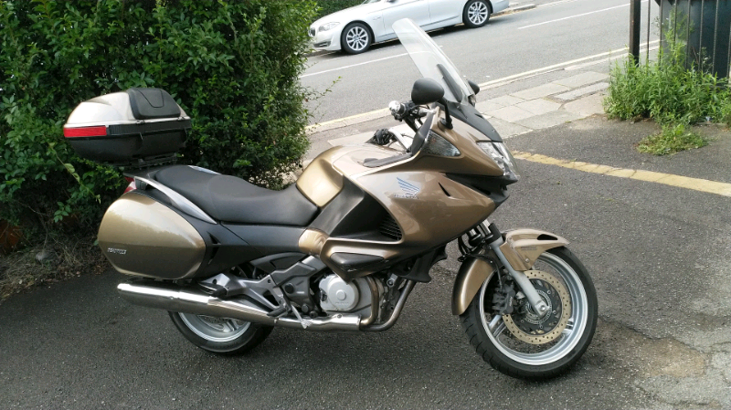 Honda deauville пластик