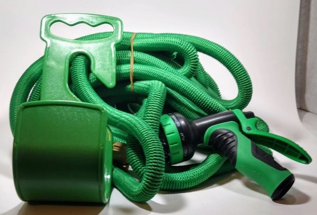 Garden Water Hose DURABLE 100ft. Green Expanding Heavy Duty Brass Fittings Light