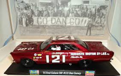 Monogram 85-4894  1965 Ford Galaxie 500      #121   Dan Gurney  NIB