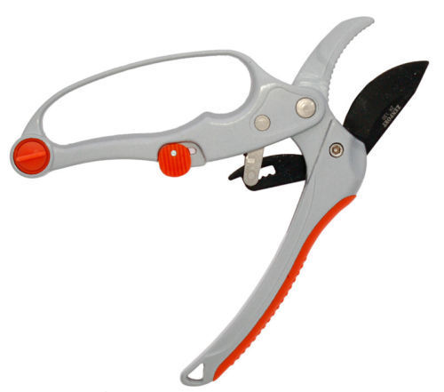 Ryobi P591 18 Volt One+ 18 Gauge Cordless Offset Shears Ryobi P591 18 Volt One+ 18 Gauge Cordless Offset Shears
