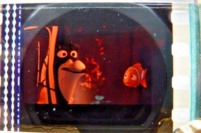 A Piece of Disney Movies Pin Finding Nemo - Gill & Nemo, LE 2000