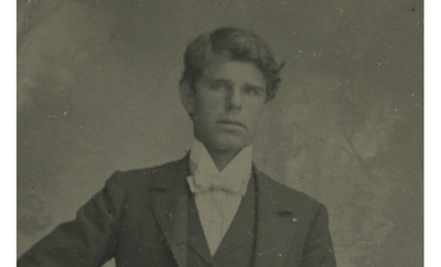 HANDSOME MAN W/ NICE SUIT, TINTYPE 1/6 PLATE
