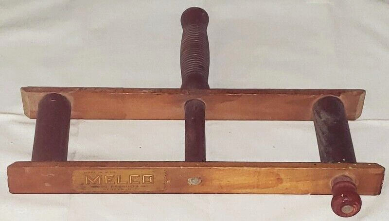 Antique WOOD HANDLINE HAND TROLLING FISHING REEL Melco Wooden Products GENEVA NY
