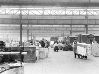 Oldham Road Goods Depot, Manchester, 1924 4 Train Old Photo