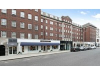 1 bedroom flat in Pelham Court, CHELSEA, SW3