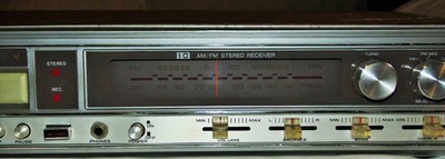 SEVILLE AM/FM/MPX/ 8 Track Player / Recorder Tested and Works Well