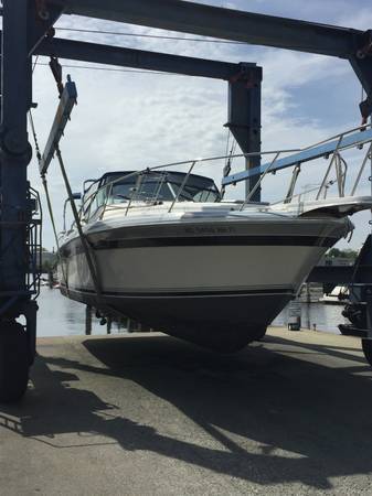 1987 Wellcraft GranSport 3400 34 FT Express Cruiser Boat