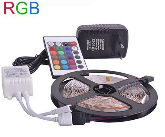 Striscia A Led Rgb 5 Metri 300 Smd3528 Bobina Led Strip Adesiva Alimentatore hsb