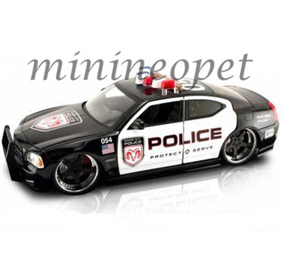 JADA 63013 BIGTIME MUSCLE 2006 DODGE CHARGER R/T 1/18 POLICE