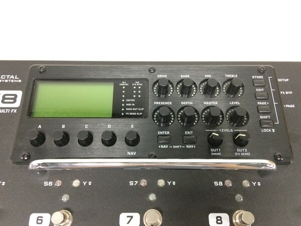 Fractal Audio Systems AX8 ケース付き USED ​​FRACTAL AUDIO SYSTEMS AX8 AMP FX MODELER ELECTRIC