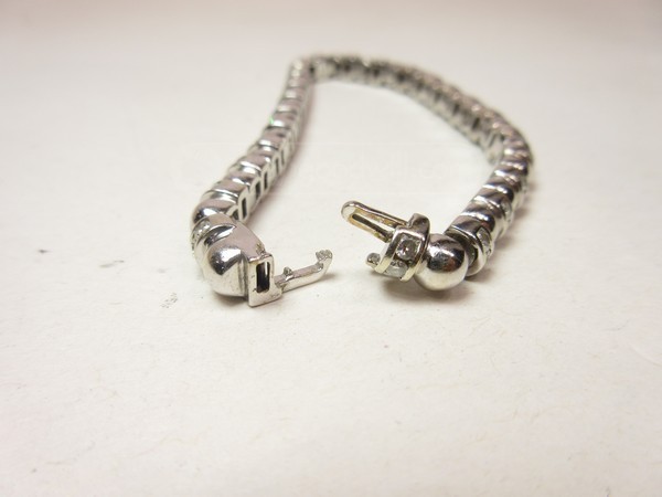 AMAZING HEAVY  VINTAGE  CHARLES KRYPELL 18K W.G. 3.0 DIAMOND BRACELET  VS G-H