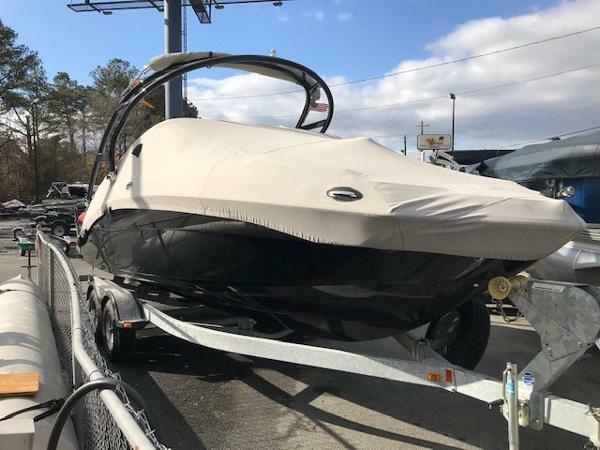 2014 Yamaha Boats 242 Limited S