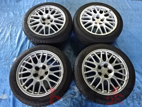 MItsubishi Lancer EVO 7 OEM 17 x 8 +38 5x114.3 Wheels with Dunlop tyres