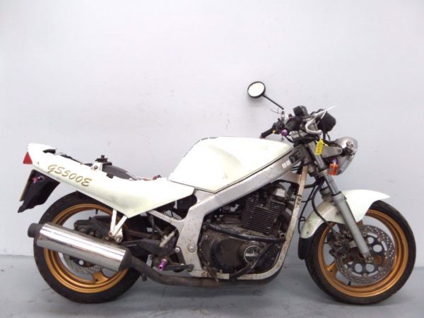 Suzuki GS