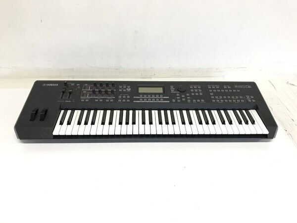 YAMAHA MOX6 61-Key Synthesizer Workstation Black keyboard YAMAHA MOX6 61-Key Synthesizer Workstation Black keyboard