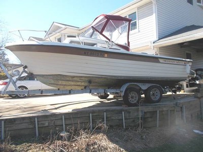 20' Grady White Fishing Boat w/ 115 HP Yamaha 4Stroke
