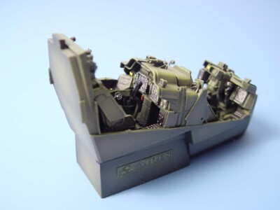 AIRES 4037 AH-64D LONGBOW APACHE cockpit set Scale 1/48