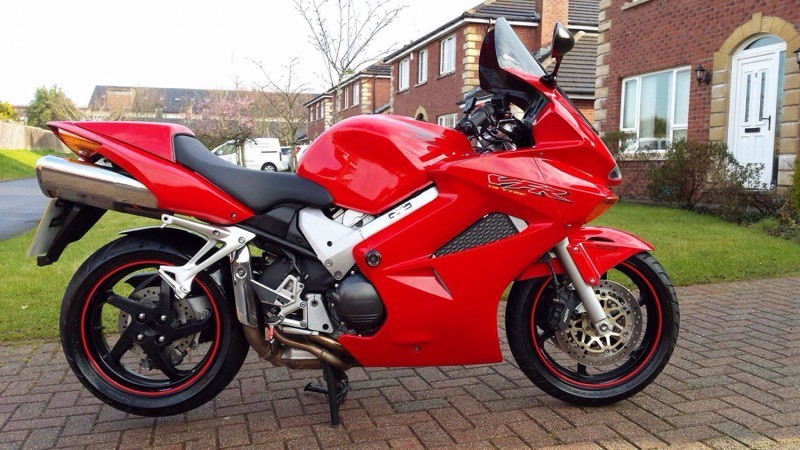 Honda vfr800 2002