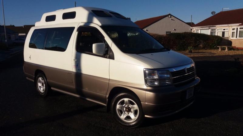 Nissan elgrand 2000