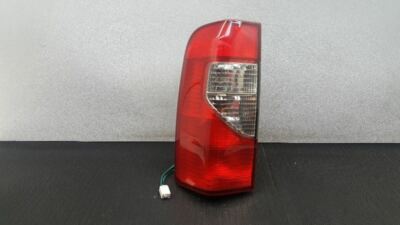 しろくま品 02 03 04 NISSAN XTERRA DRIVER REAR TAIL LIGHT OEM 265557Z825