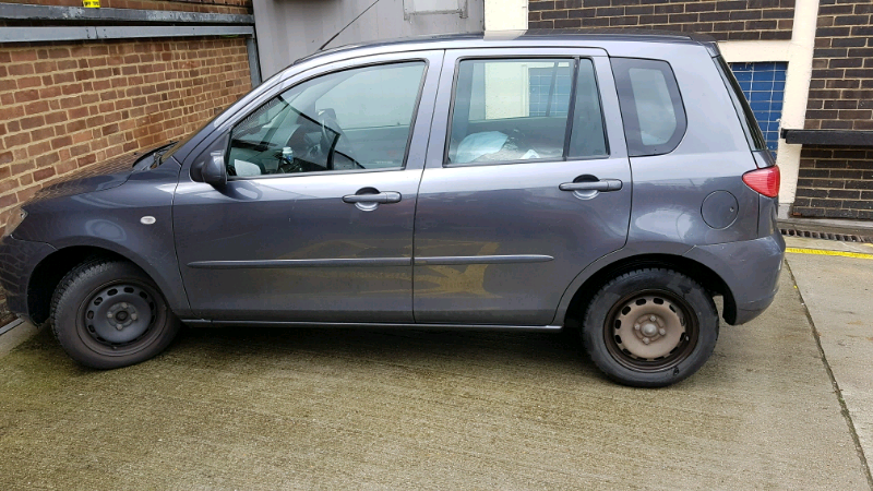 Mazda 2 2005