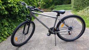 scape flight bike mountain brand 18speed medium